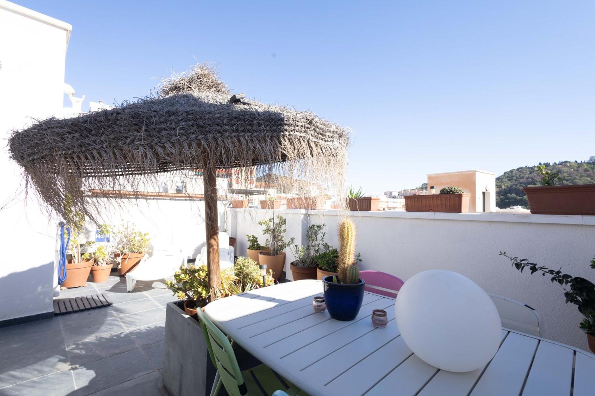 Historic Centre + Rooftop + Parking Málaga Eksteriør billede